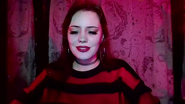 Alluring_Silk Webcam show