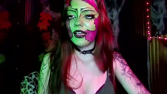 Alluring_Silk's Webcam Show