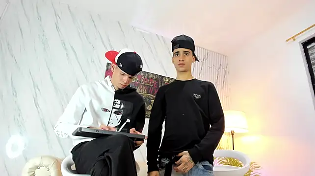 Webkamerová show COOL_BOYS2
