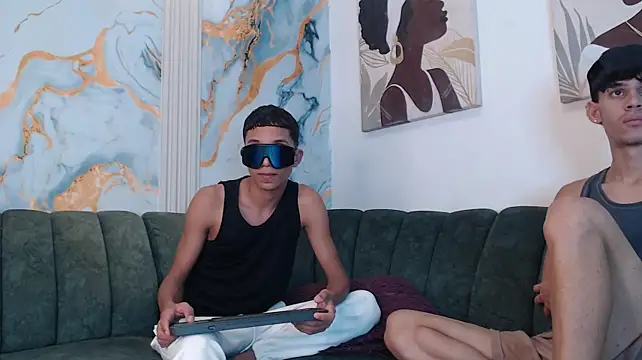 YUMMY_BOYS3 Webcam show