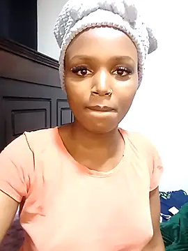 ebonnychick1 在線直播表演