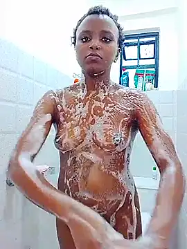 ebonnychick1 Adlı Modelin Canlı XXX Sohbeti