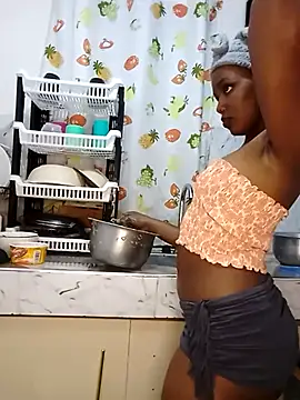 צ'אט XXX בשידור חי של ebonnychick1