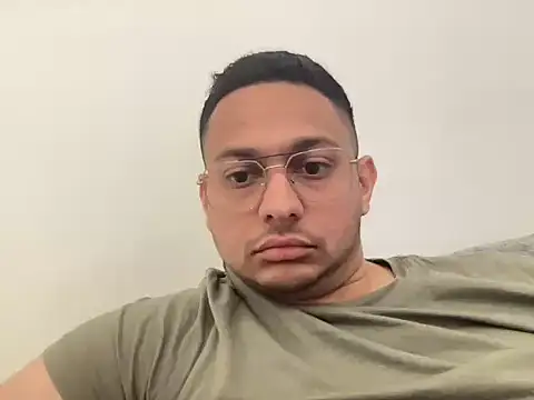 jdawgbigbull16 Show Webcam
