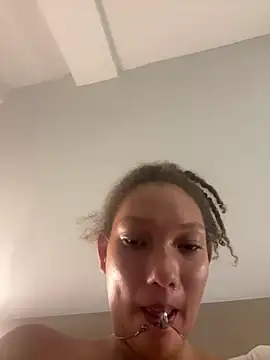 Show modela Valedeluxe na web-kameri