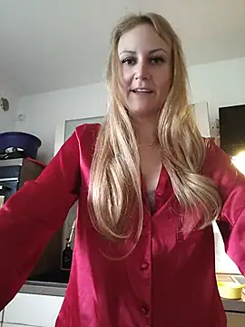 Chat +18 de SweetGermanGoddess ao vivo