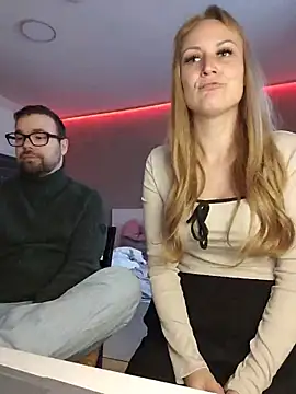 SweetGermanGoddess' Webcam Show