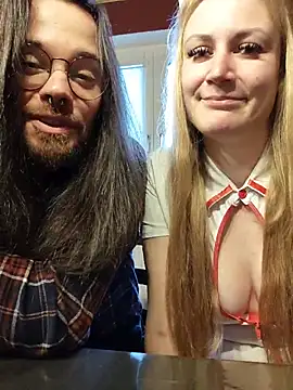 SweetGermanGoddess Show in webcam