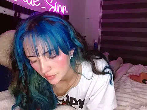 Littlee_siin_ webcam show
