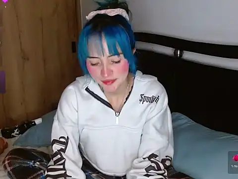 Littlee_siin_ Chat XXX in diretta