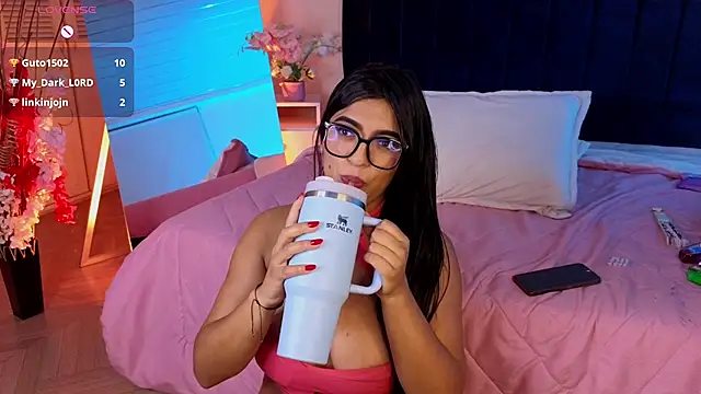 Sara_Blazee's Webcam Show