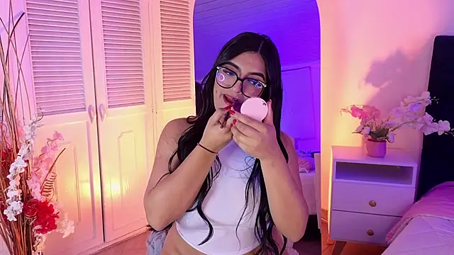 Sara_Blazee's Live XXX Chat