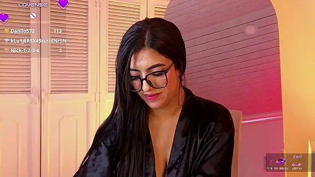 Sara_Blazee Adlı Modelin Web Kamerası Şovu