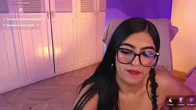 Sara_Blazee's Webcam Show