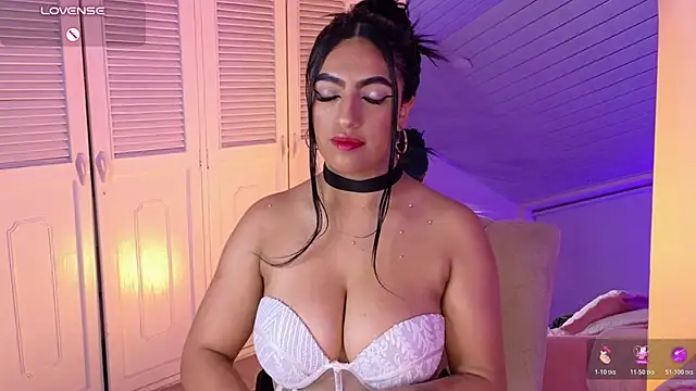 Sara_Blazee Шоу с уебкамера