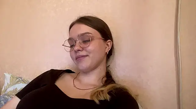 ShavonneFahrenkrug – webcam-show