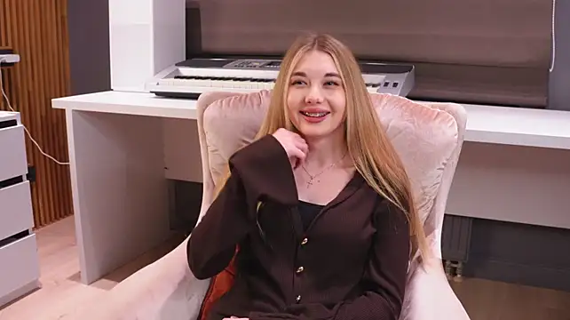 HarrietElrick webcam show