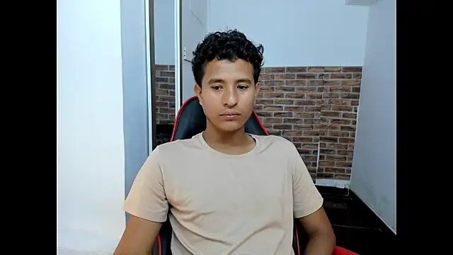 WIZARD-ALESSANDRO's Webcam Show
