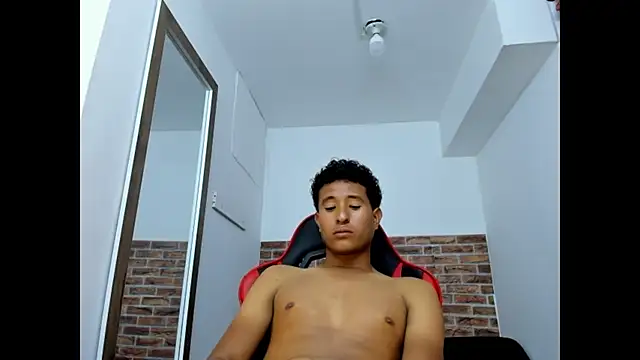 WIZARD-ALESSANDRO Webcam Show