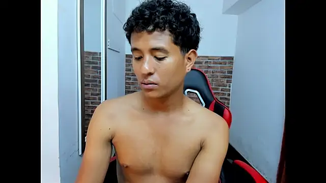 WIZARD-ALESSANDRO's Webcam Show
