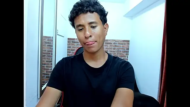WIZARD-ALESSANDRO's Webcam Show
