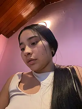 Chatroom XXX en direct de maliha_ec