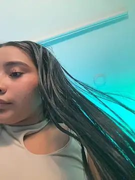 maliha_ec Chat XXX in diretta