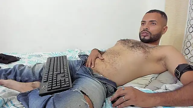 BlueJaguarAndy: διαδικτυακό σόου στην κάμερα
