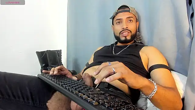 BlueJaguarAndy webcam show