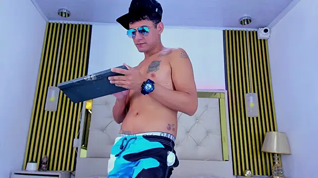 Show de webcam de McKinley_Snake