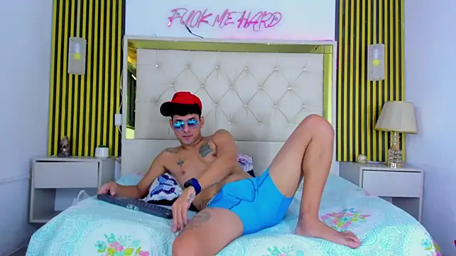 Show de McKinley_Snake na webcam