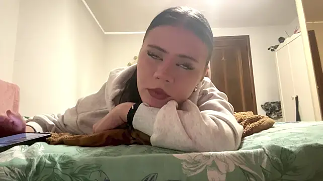 Онлайн чат XXX AnnieQute
