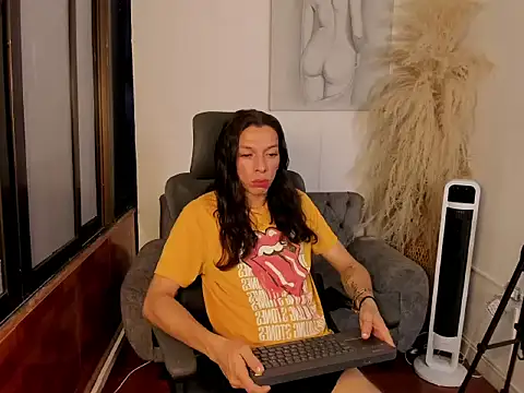 צ'אט XXX בשידור חי של AleNoah_