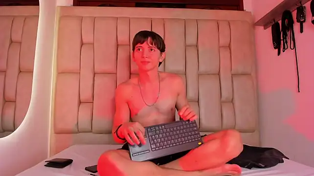 Show modela TomasFelixhot na web-kameri