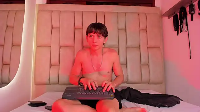عرض كام TomasFelixhot