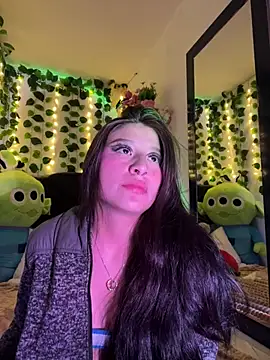 Neftis_lyria Show in webcam