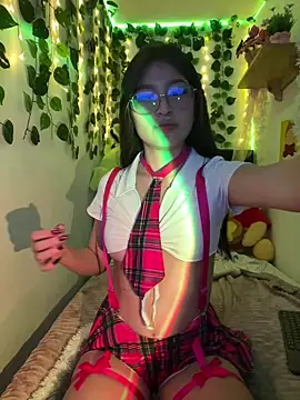 Neftis_lyria's Webcam Show