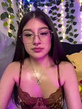 Neftis_lyria's Webcam Show