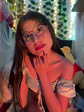 Neftis_lyria Adlı Modelin Web Kamerası Şovu