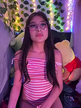 Neftis_lyria's Webcam Show