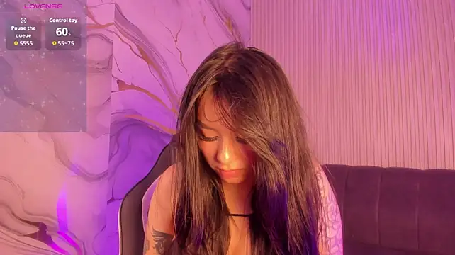 Show modela ScarlettVegaa_1 na web-kameri