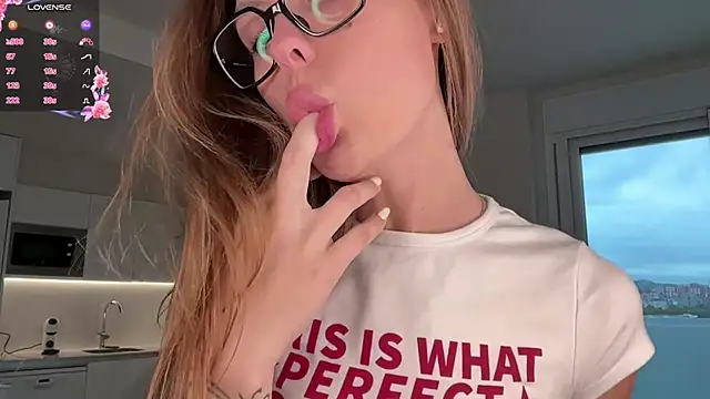 عرض كام CharliMontanna