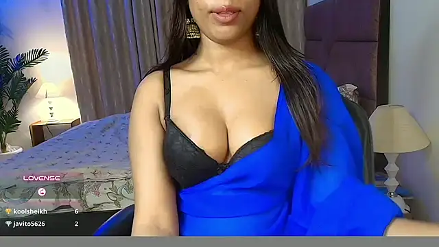 trisha365 Adlı Modelin Canlı XXX Sohbeti