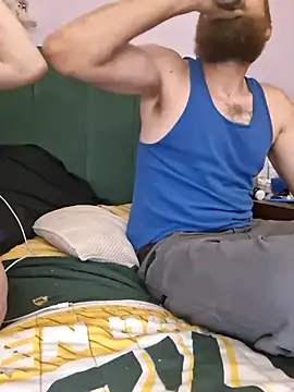 הופעת וובקאם של bam420bam