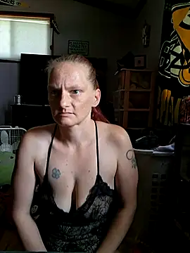 bam420bam Show in webcam
