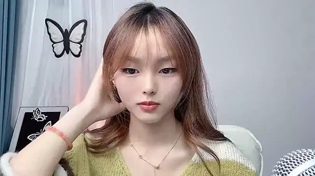 XiaoPiPi8888のライブXXXチャット
