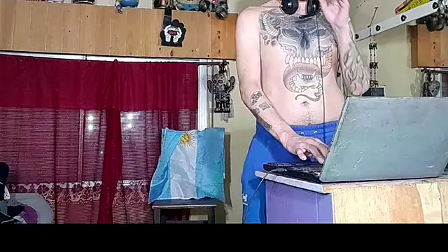 puticlub1234n Webbikameraesitys