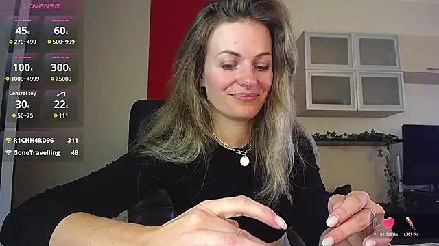 ladysabotage webcam show