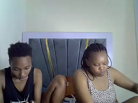 SexxyCherries' Webcam Show