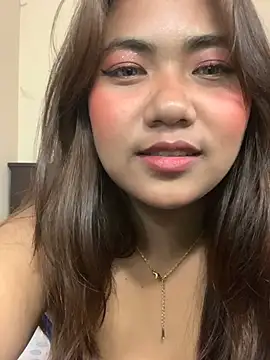 YaraSmith Pertunjukan Webcam